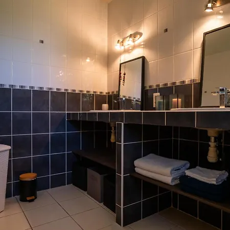 4 Etoiles - 3 - 6 Personnes - Vue Exceptionnelle * Martel